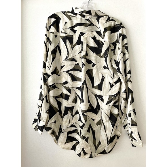 EQUIPMENT Slim Signature Top in True Black Multi - Picture 5 of 6